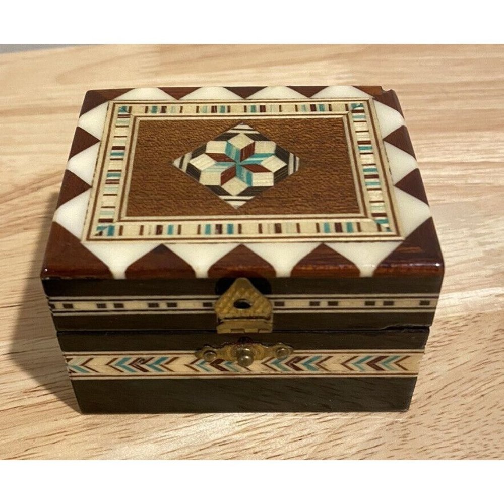 Small Wooden Inlain Trinket Box, Lined and Clasp 2.75x2.5x1.75